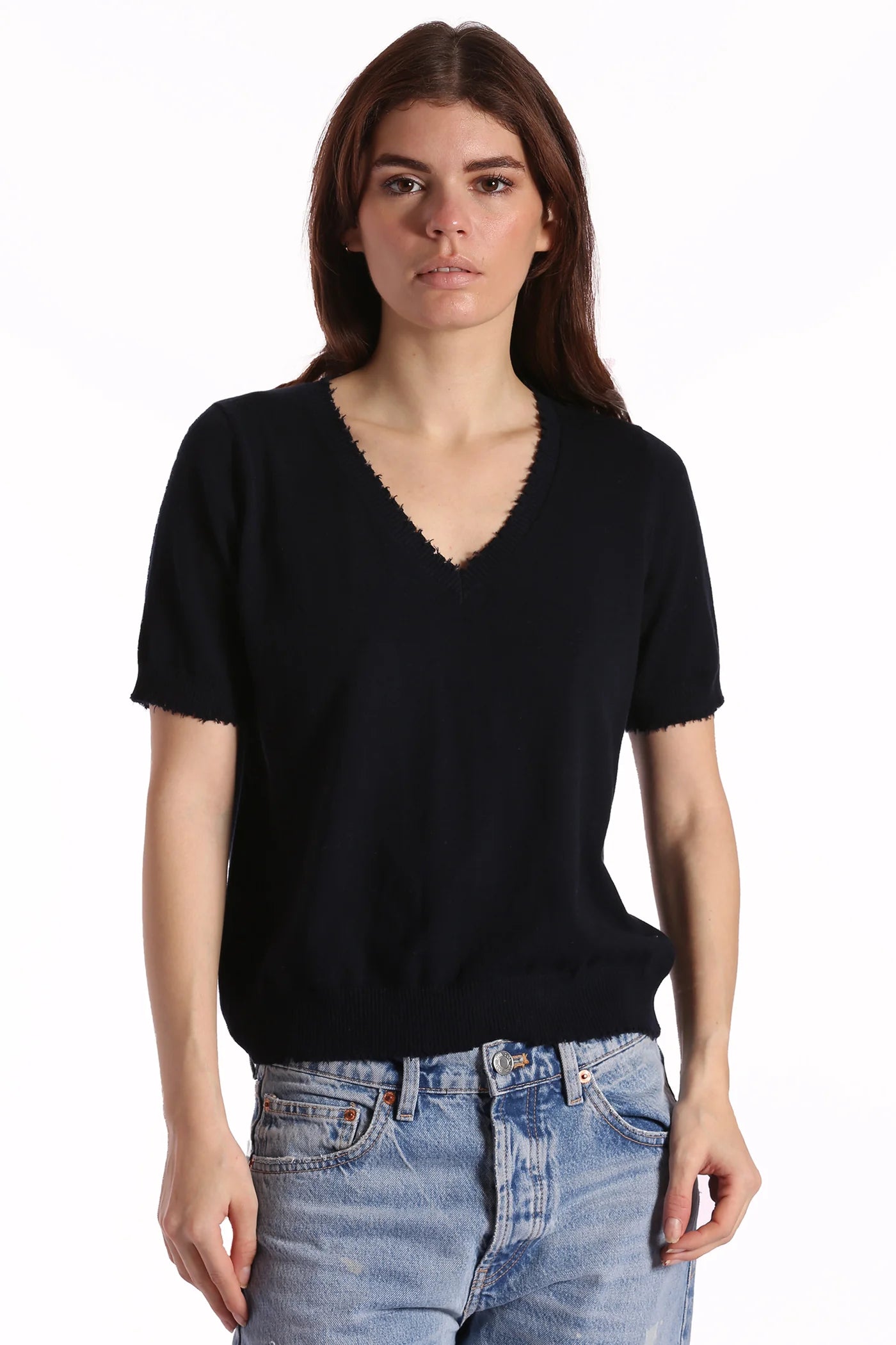 COTTON CASHMERE FRAYED V-NECK TEE- BLACK