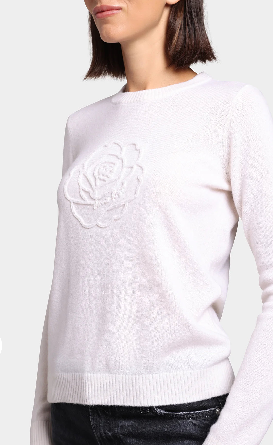 Cashmere long sleeve with floral logo embossed